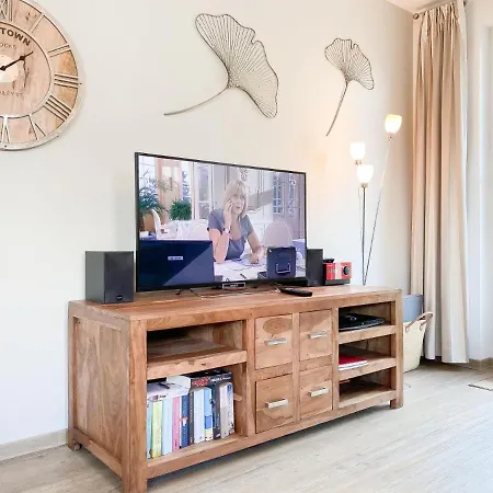 Lucky Seven - beste Lage nur 3 Minuten zum Strand&Zentrum, Strandkorb inklusive!- Apartment Timmendorfer Strand